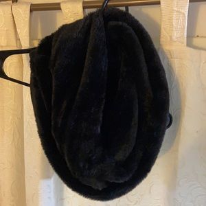 Fuzzy Black Infinity Scarf in Good Condition
